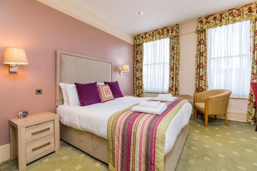 Swan Revived Hotel Milton Keynes Exterior photo